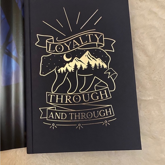 Owl Crate November Book Box - Picture 4 of 11